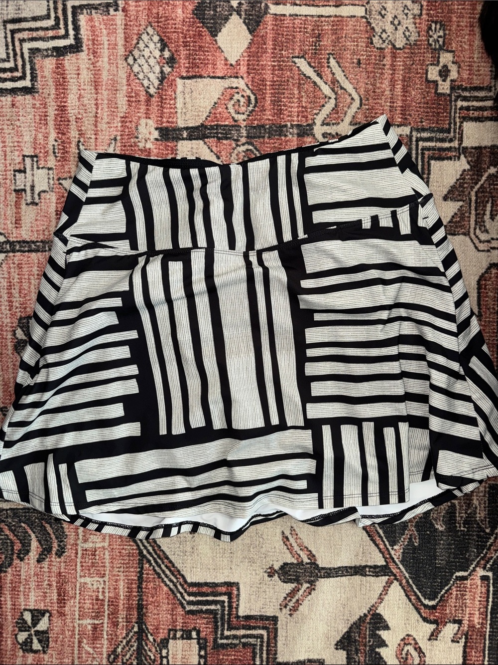 CALIA by Carrie Underwood Black and White Striped Skort